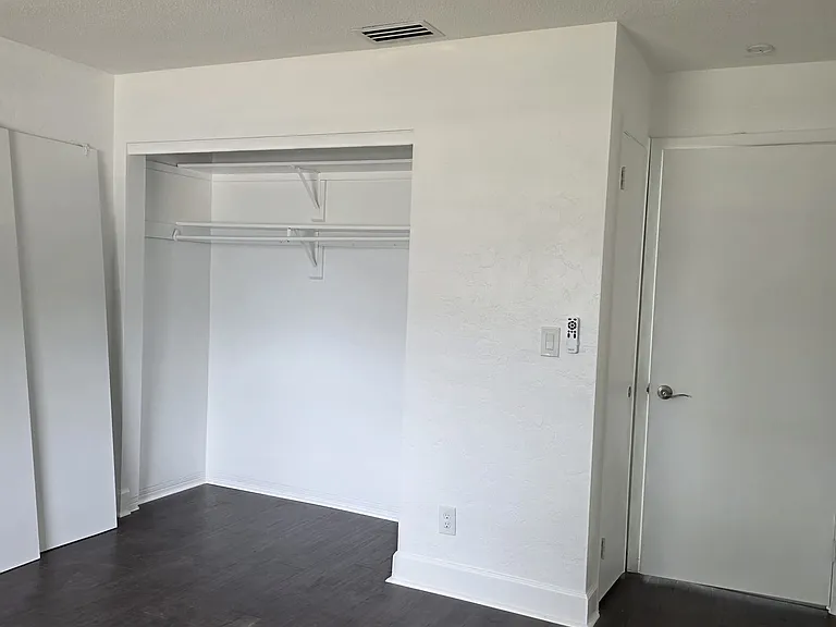5210 Dr Martin Luther King Jr St N — Photo 27