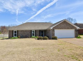 114 Roxbury Dr, Jackson, TN 38305