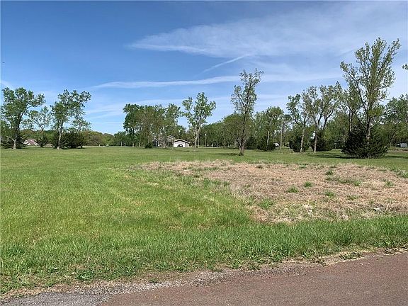 3rd image of 2262 & 2263 Skipper Rd