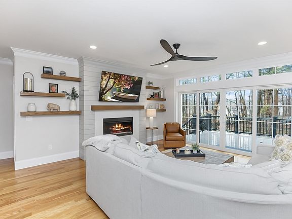 5th image of 60 Olde Forge Ln