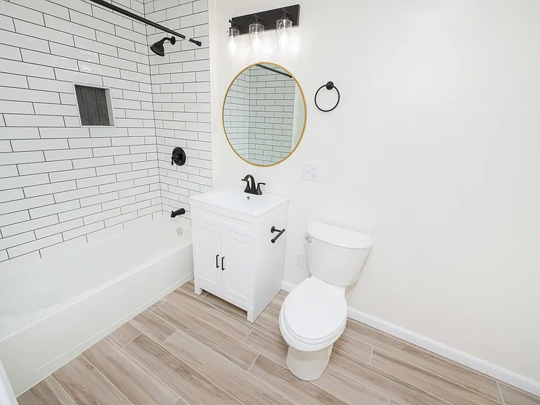 1053 Florence St — Photo 12