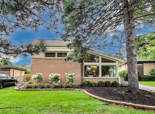 3221 Hill Ln, Wilmette, IL
