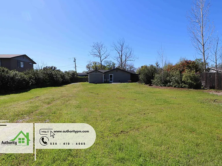 3457 Charles St — Photo 27