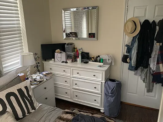 Rented by Corcoran | media 23