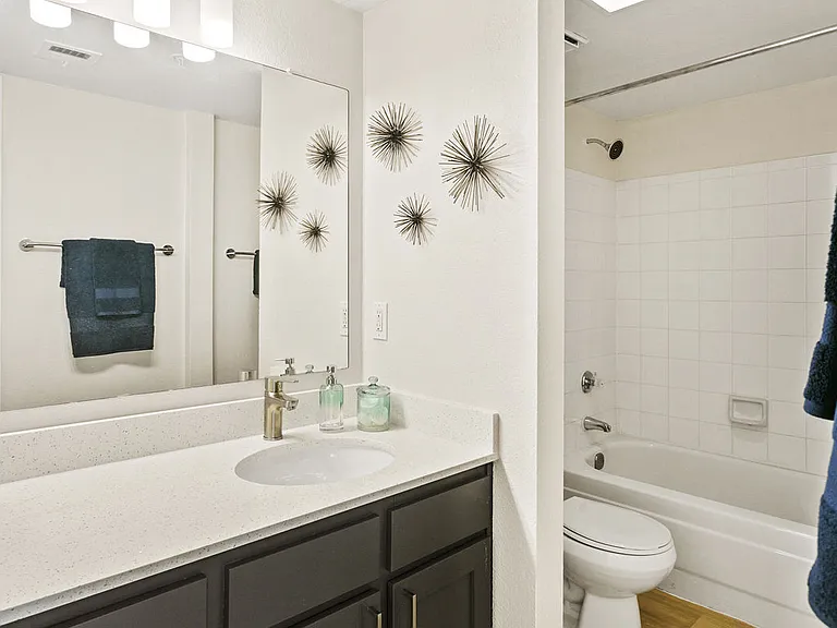 Jade Scottsdale — Photo 14