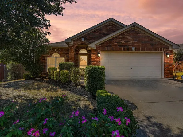 4940 Happy Trl, Fort Worth, TX 76244