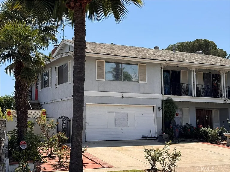 1108 W Las Palmas Dr — Photo 1
