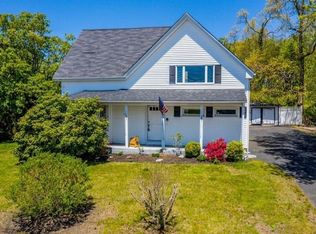 820 Wilson Rd, Fall River, MA 02720