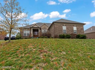 1044 Morning Glory Ln, Shelbyville, KY 40065