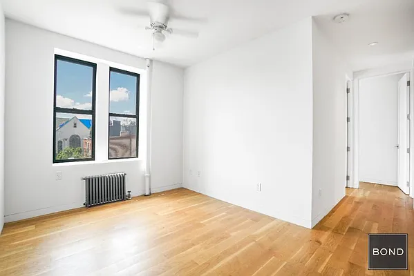 Rented by Bond New York | media 19