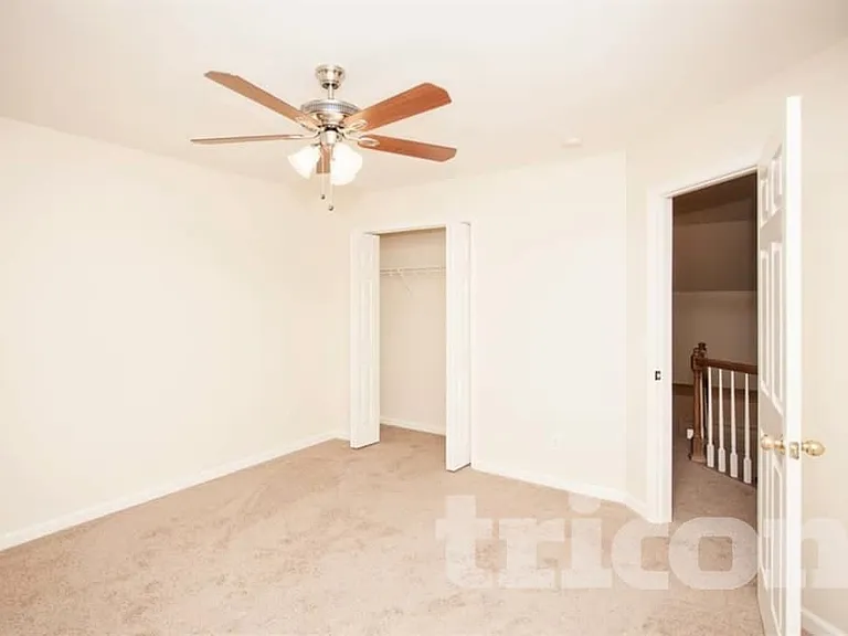 2315 Devonshire Dr — Photo 10