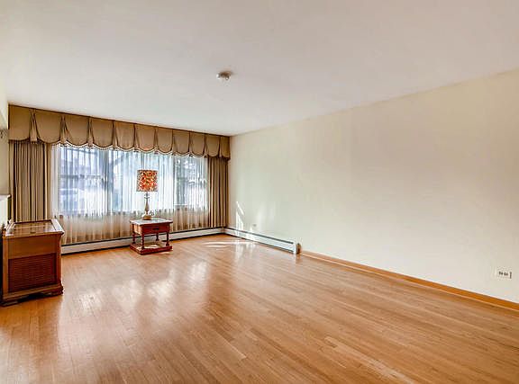 4th image of 2449 Nona St
