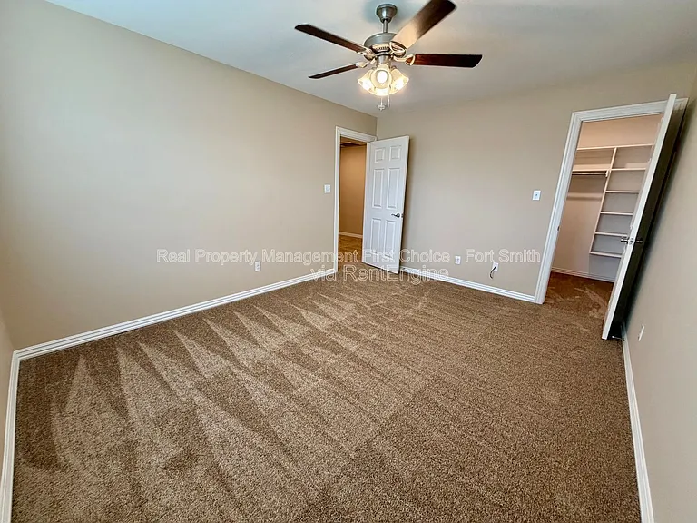 9817 Mylea Cir — Photo 16