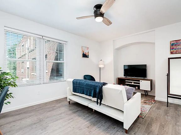5th image of 5500 Delmar Blvd #3E