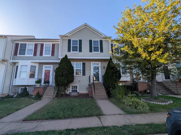 14718 Grobie Pond Ln, Centreville, VA 20120
