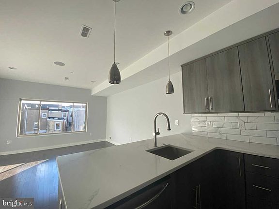 3rd image of 1755 N Marshall St #2