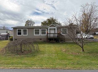 88 N Poplar Ave, Craigsville, VA 24430
