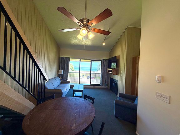 4th image of 2176 S Bear Blvd #458