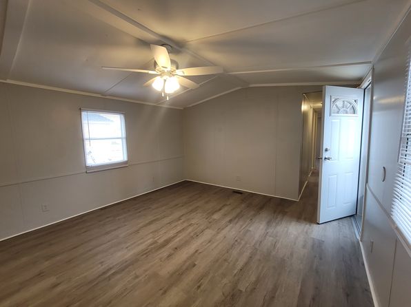 211 E 1st St #21