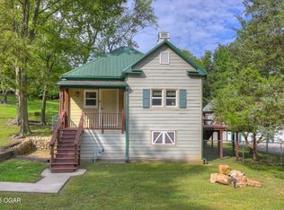 328 S Lincoln St, Neosho, MO 64850