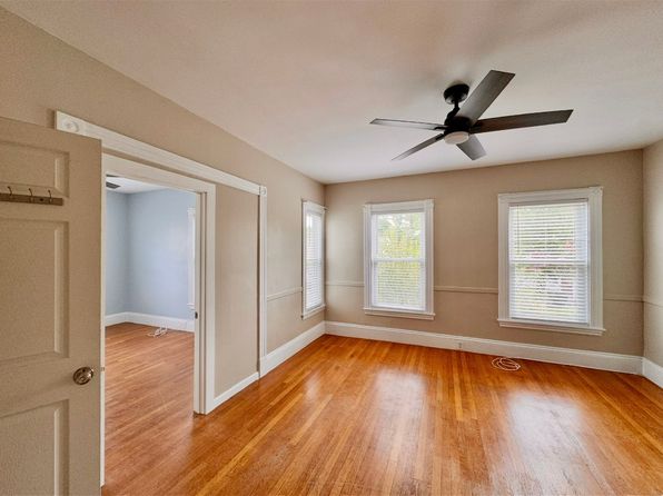 214 Washington St #1