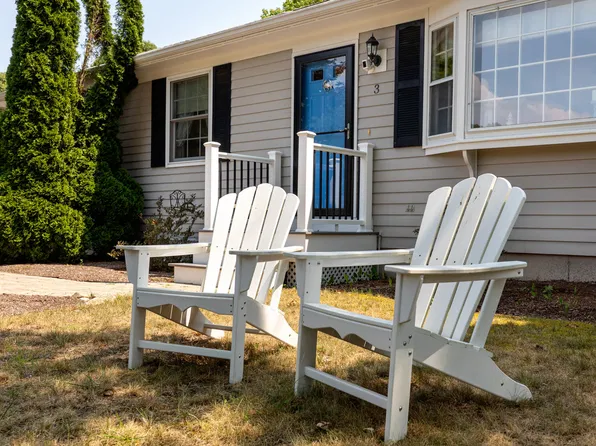 3 McNamara Avenue, West Yarmouth, MA 02673