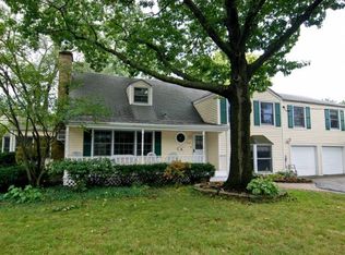 3801 Countryside Ln, Glenview, IL