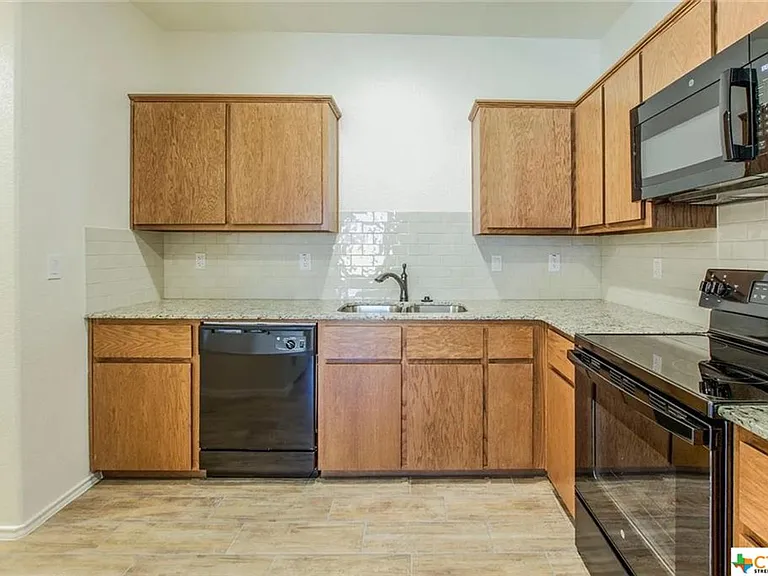 2408 Alterman Dr #B — Photo 6