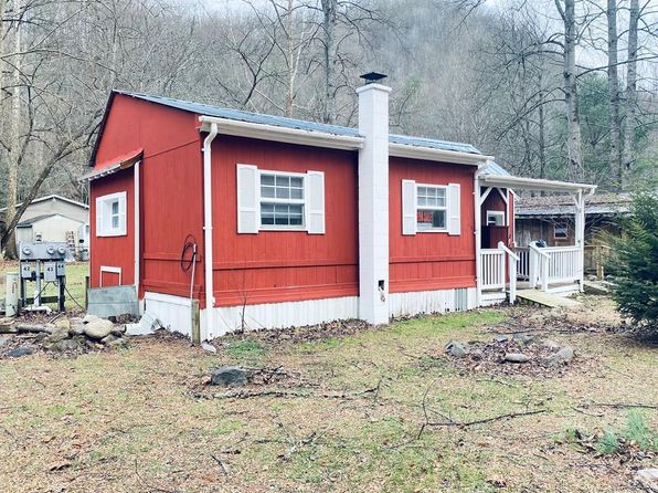 44-9015 Big Cove Rd, Cherokee, NC 28719
