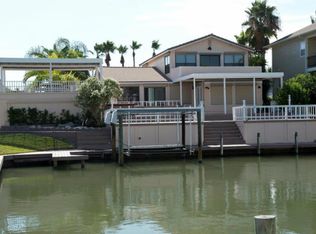 500 Ocean Dr, Rockport, TX 78382