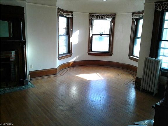 3rd image of 10001 South Blvd