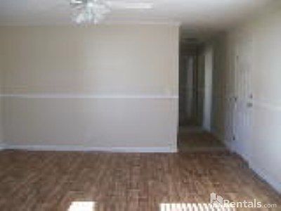 3rd image of 128 E Sourwood Dr