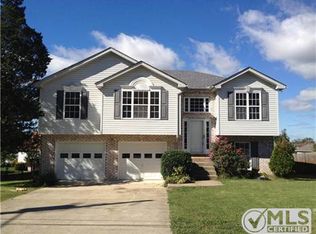 1224 Curtis Dr, Lebanon, TN 37087