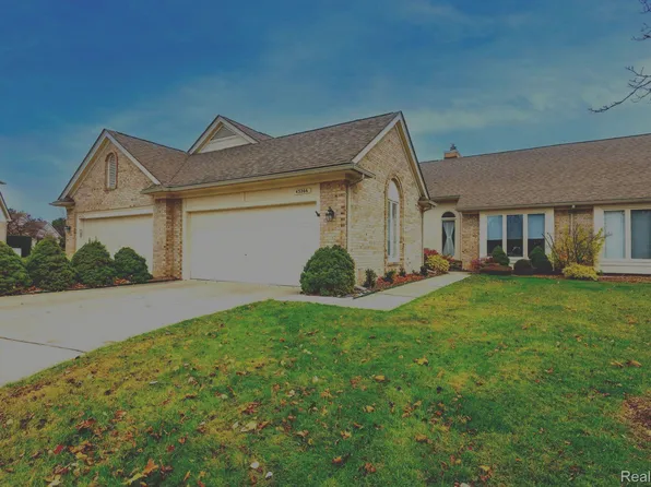 43266 Chianti Ct, Sterling Heights, MI 48314