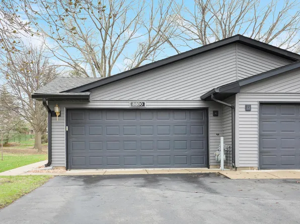 8800 134th St W, Apple Valley, MN 55124