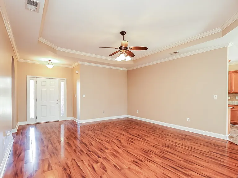 2045 Highview Way — Photo 7