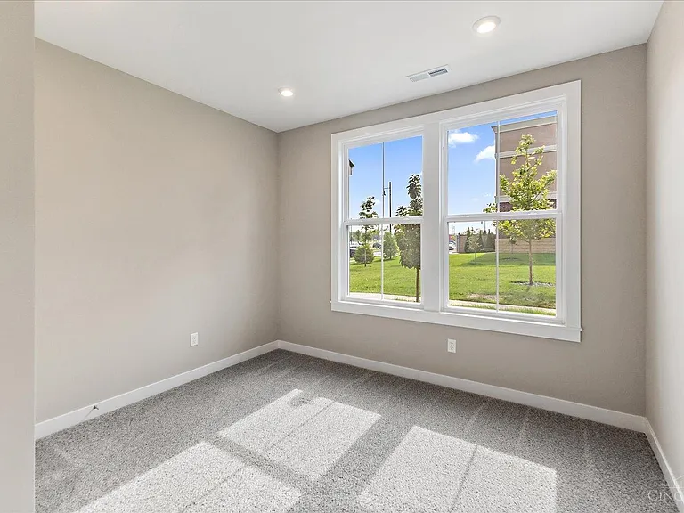 7254 Otley Dr — Photo 30