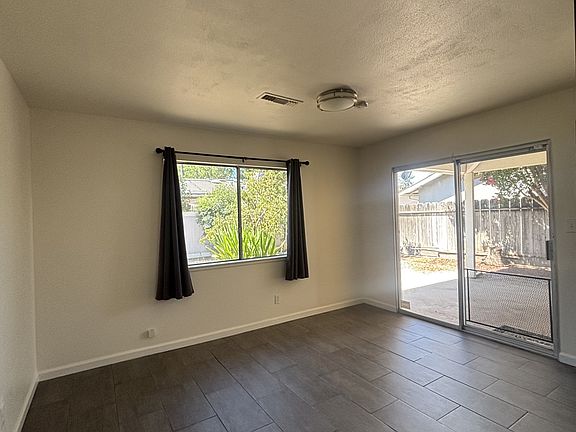 5th image of 2220 Jeanine Dr