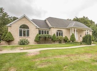 50 Sweeney Rd, Rehoboth, MA 02769