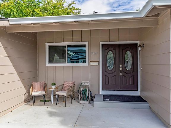 4th image of 3345 Valley Square Ln