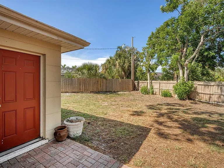 5738 Antilles Dr — Photo 23