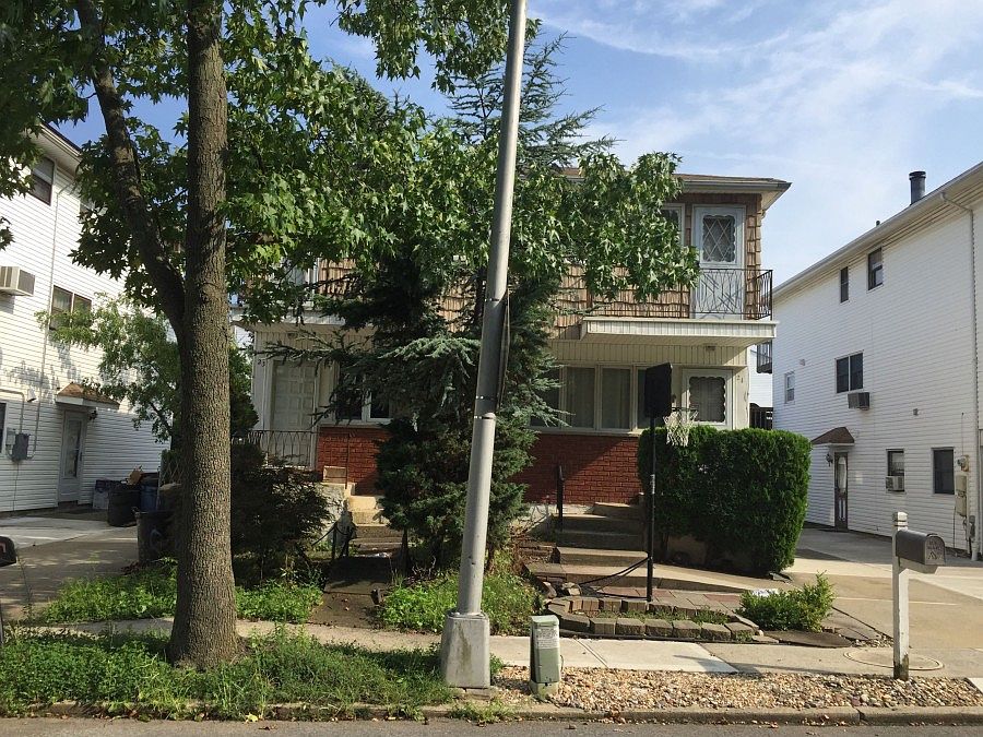 1st image of 23 Blueberry Ln