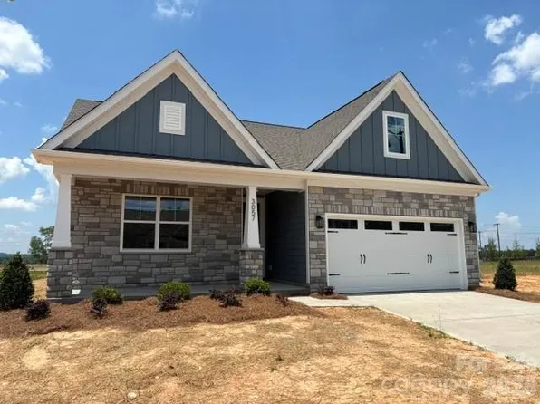 3057 Constitution Ln, Gastonia, NC 28056