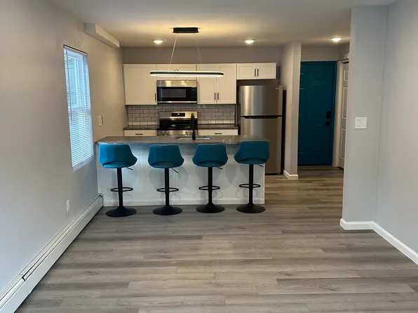 314 Oak St APT 6, Syracuse, NY 13203