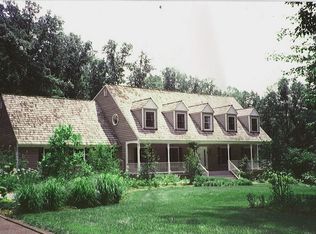 713 Clear Spring Rd, Great Falls, VA 22066