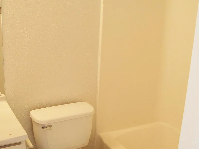 4410 Dove Dr — Photo 5