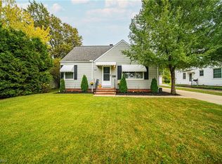 1631 Harwich Rd, Lyndhurst, OH 44124