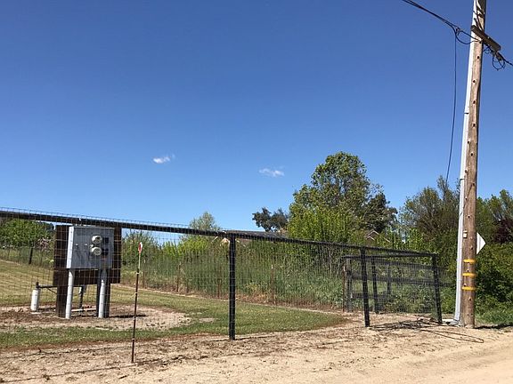 3rd image of 4195 Deer Creek Way
