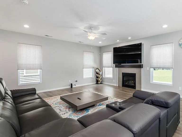 3298 Shoal Way — Photo 14