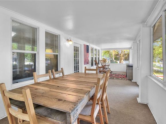 5th image of 706 W Belmar St